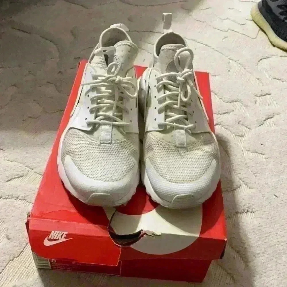 Huarache sneakers